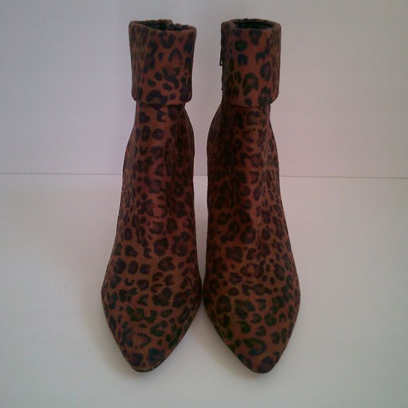 Express Women's Leopard Print Bootie Stiletto Heel Size 8.5 - Picture 2 of 7